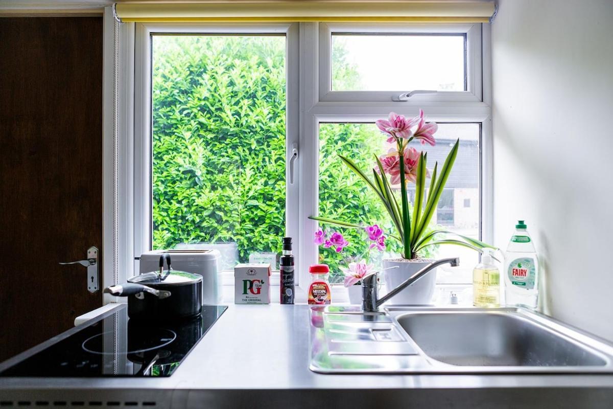 New Snug Doubleensuite In Central Forest Row Exterior foto