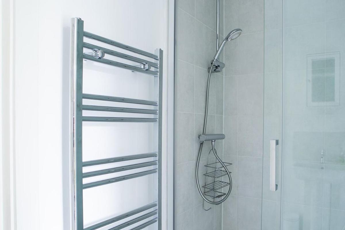 New Snug Doubleensuite In Central Forest Row Exterior foto